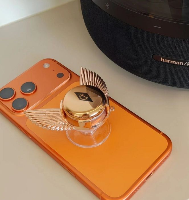 Попсокет Charlotte Tilbury