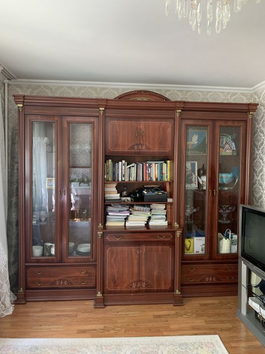 Мебель горка для гостинной