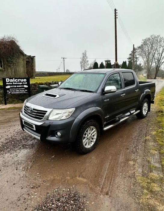 Dezmembrez Toyota Hilux 3.0 Invincible Automat 1KD-FTV 2012-2015