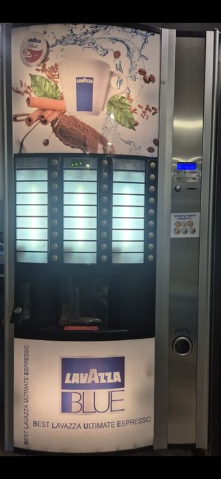 Вендинг машини Зануси Зенит капсули Лаваца и зърна
