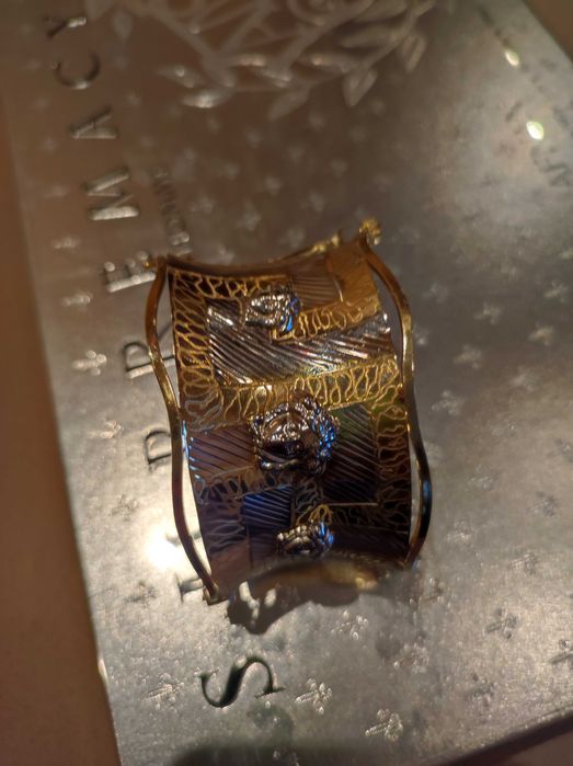 Златна дамска гривна Версаче .23,88гр