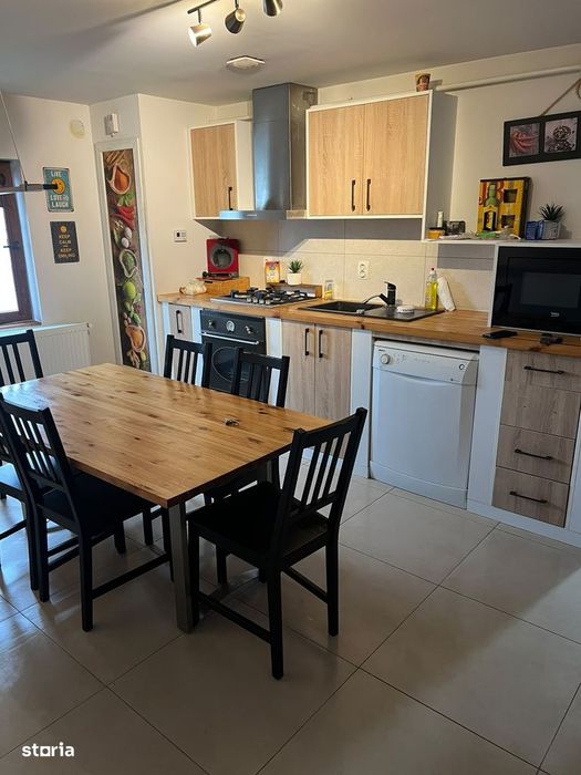 Apartament 2 camere de vânzare în Rovinari, Str. 22 Decembrie 1989.