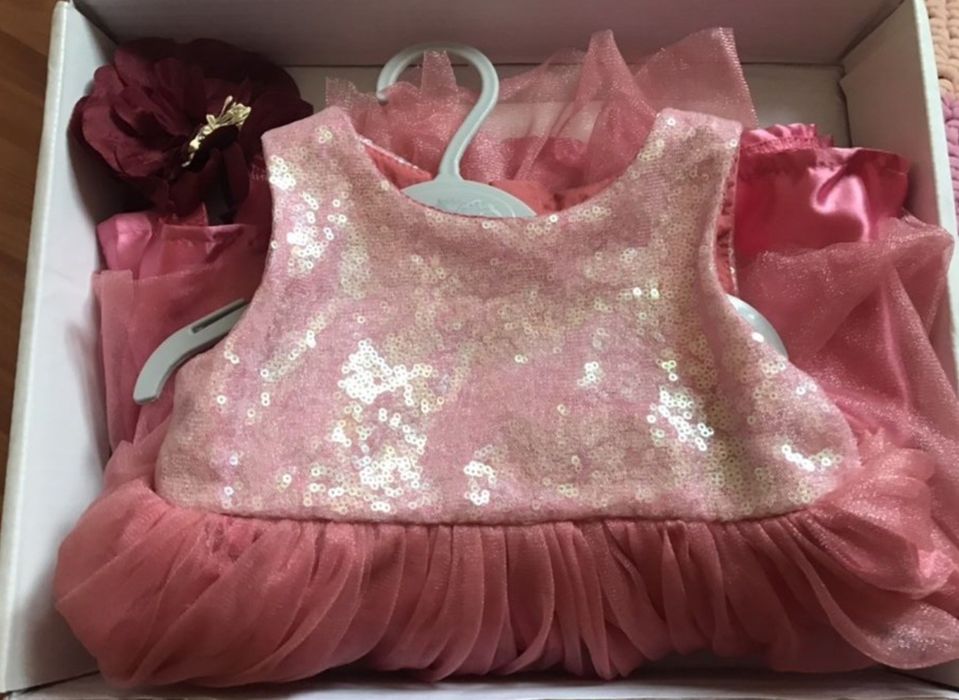 Нарядное платье на девочку!