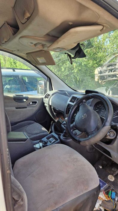 Dezmembrez Peugeot Expert 2014