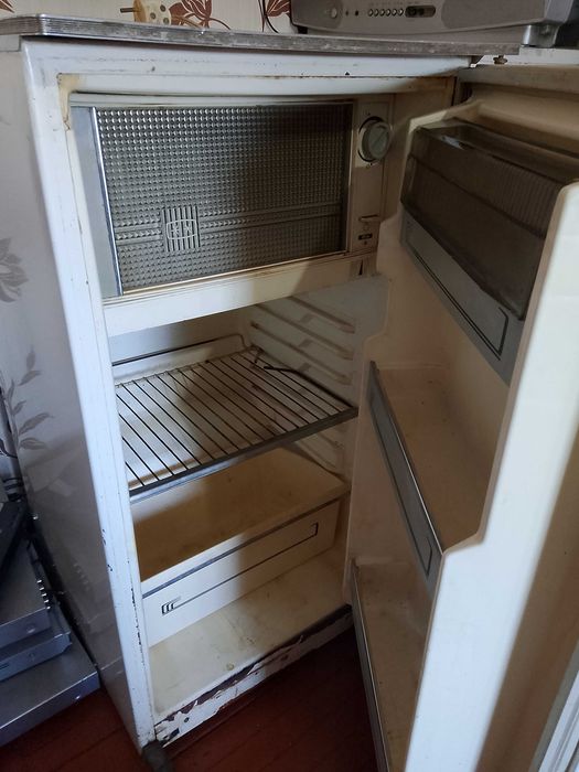 Холодильник б/у рабочий