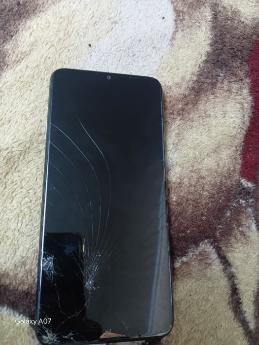 Продам Huawei Enjoy 70 с разбитым экраном