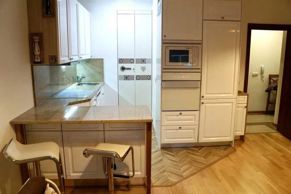 Дава се под наем Тристаен апартамент в София, Малинова долина - 75 кв.м за 561 € - Снимка #1