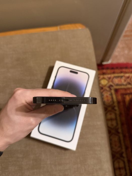 Продаю Iphone 14 pro max 256gb