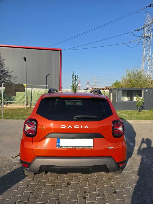 Dacia Duster 4 x 4 - Motorina - din 22.05.2023 - 74141 km - Portocalie - primul proprietar - 18400 euro