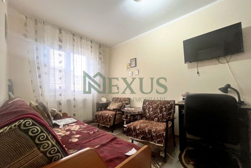 PROPRIETAR – Apartament 3 camere, 41 mp, etaj 3, centrală – lângă Spit