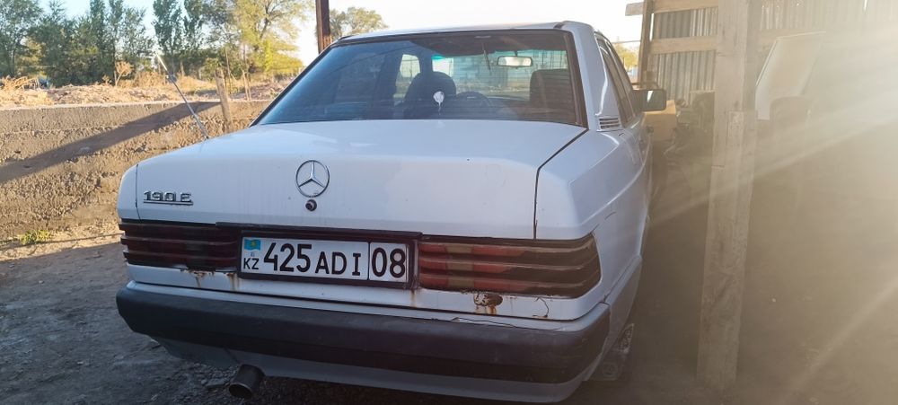 M-Benz 190E сатылады