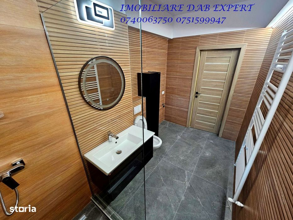 Apartament vanzare cu  garaj în Zona FALEZA
