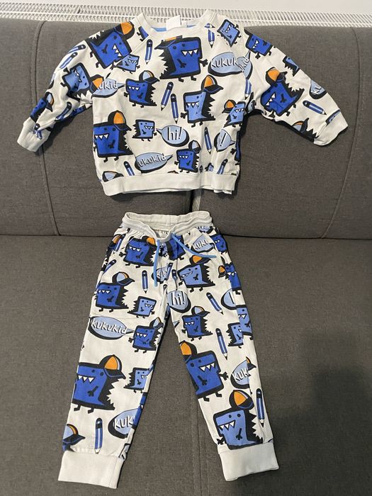 Set 3 buc trening 3-4 Y   70 ron (pt toate)