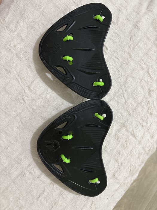 лопатки для плаванья MAD WAWE