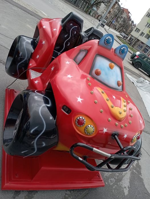 Огромен джип клатушка