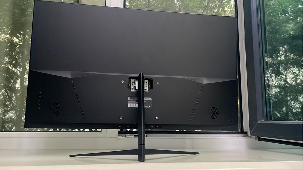 Продаю хороший игровой монитр 165герц