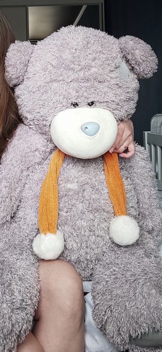 Отдам  2 больших медведей