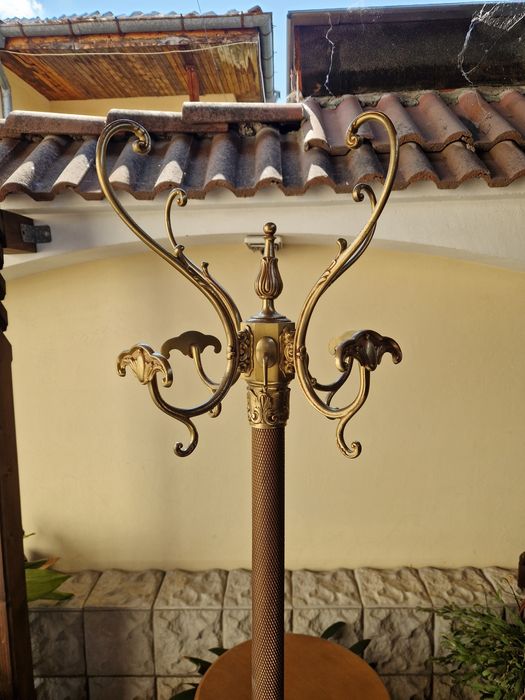 Страхотна антикварна белгийска бронзова закачалка