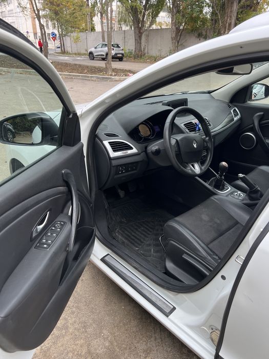 RENAULT Megane 2010 — imagine 5