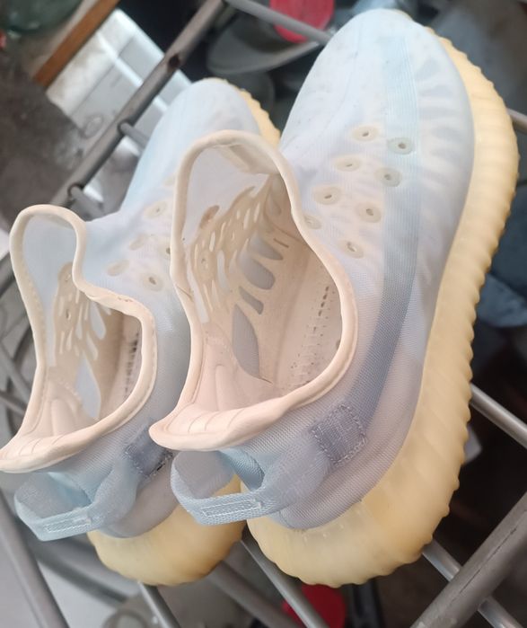 Кроссовки Adidas Yeezy Boost 350 V2 «Mono Ice» / Оригинал