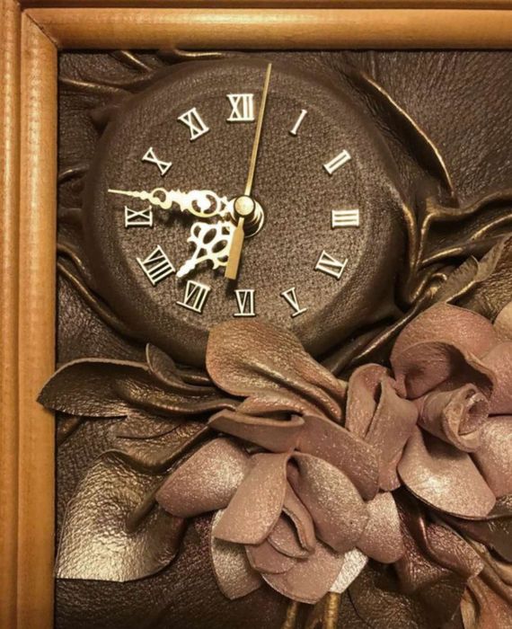 Настенные часы 30х30см дерево кожа Польша.