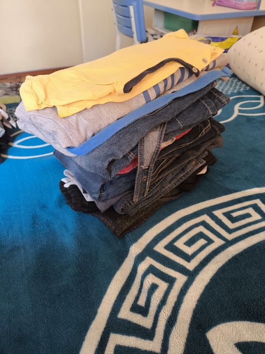 Вещи на мальчика 1,5-2 года и дев 6 лет.