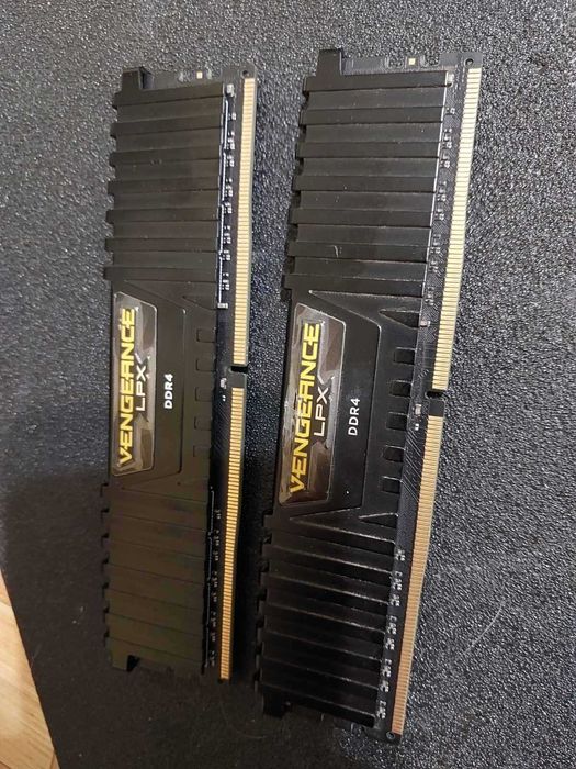 16GB 3200Mhz CL16 - DDR4 рам памет