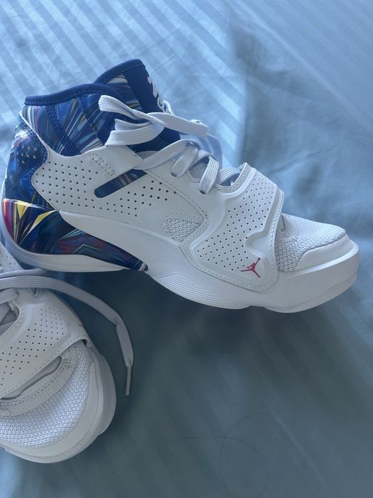 Детски баскетболни маратонки Nike