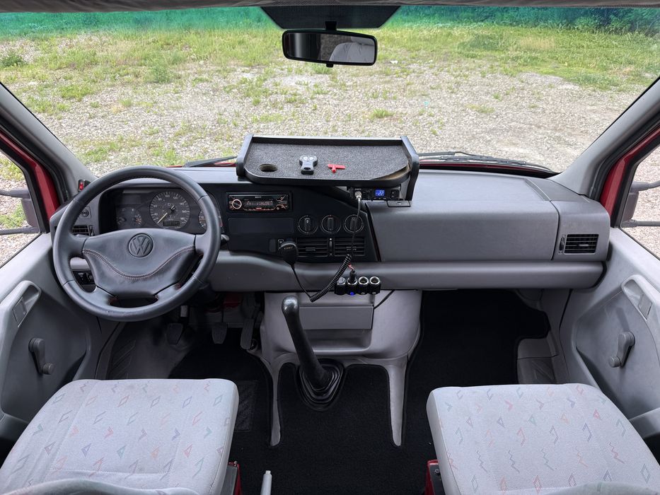 Volkswagen LT46 / AutoPlatformă BA14 / Categoria B / 1999 / 2.8 TDI MAN / 130 CP / 132.000 KM / Cabină & Punte Dublă / 6 Locuri / Troliu / Cale