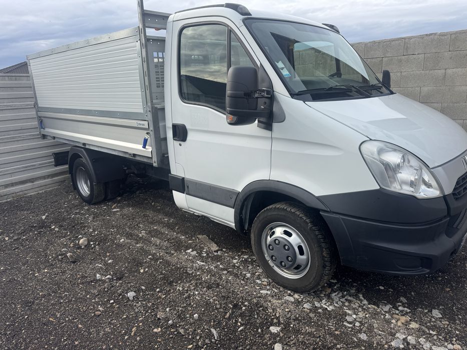 Iveco basculabil pe spate