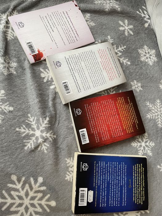 Serie carti “ Menajera”