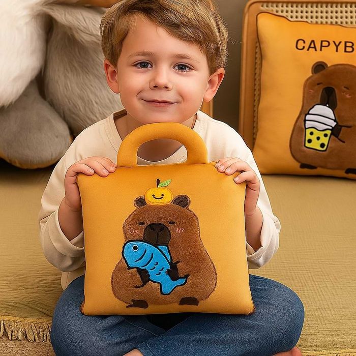 Мека Капибара възглавничка 2в1-играчка и одеало за гушкане