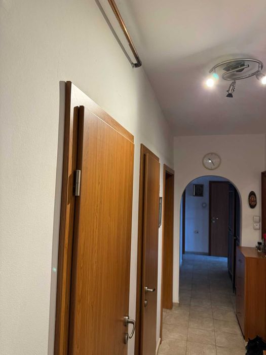 Продава се Четиристаен апартамент в Горна Оряховица - 110 кв.м за 1002 €/кв.м - Снимка #1