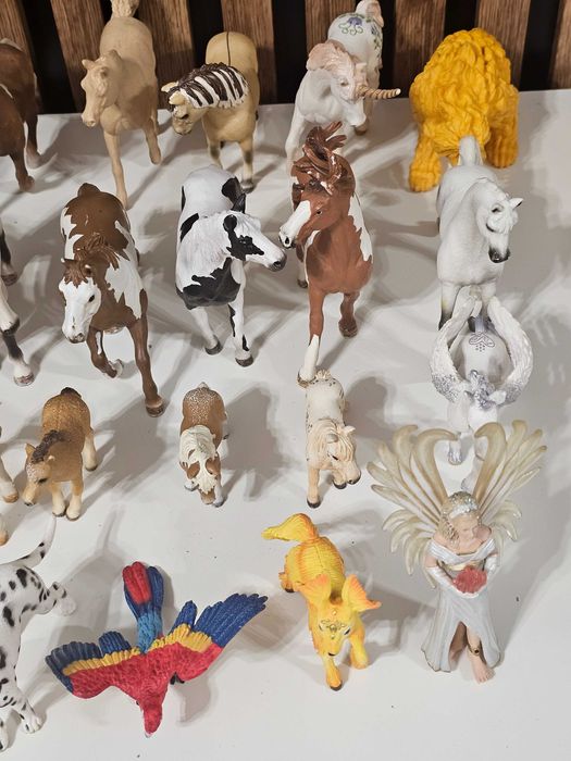 Lot 29 Figurine Schleich Cai, ursi polari animale de curte