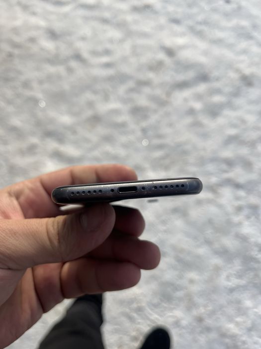 Срочно продам Iphone 8 128 gb