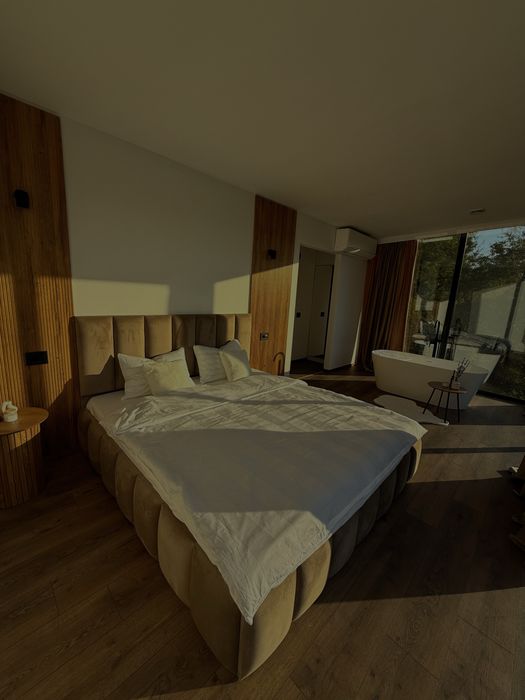 Cabana suspendata de inchiriat