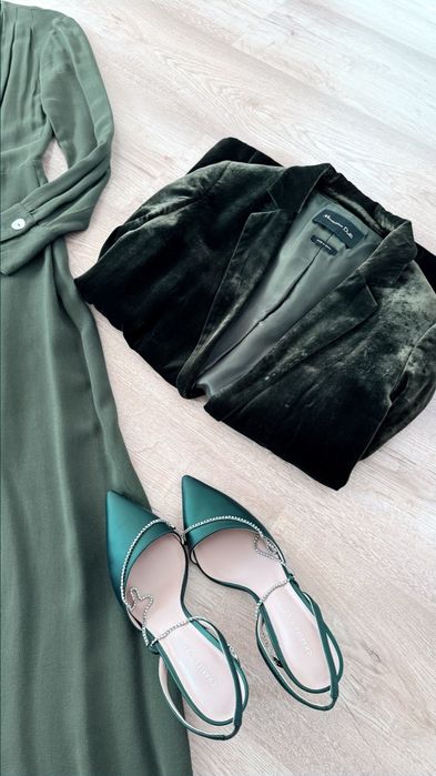 Красивое платье от Massimo dutti