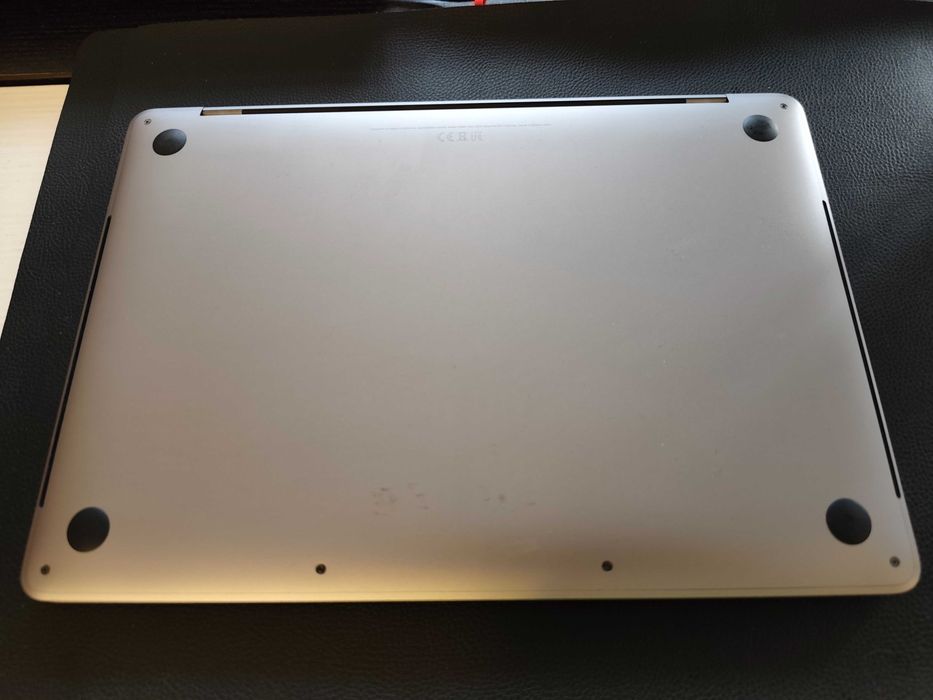 Macbook Pro 13 2018 i7 16GB RAM 2TB