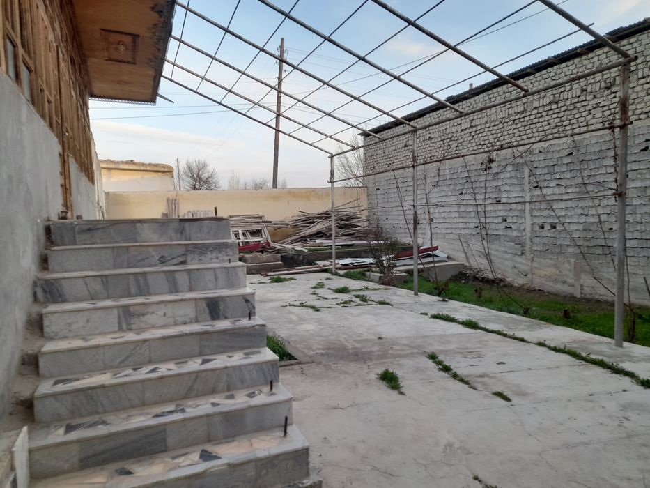 Коттедж сотилади!