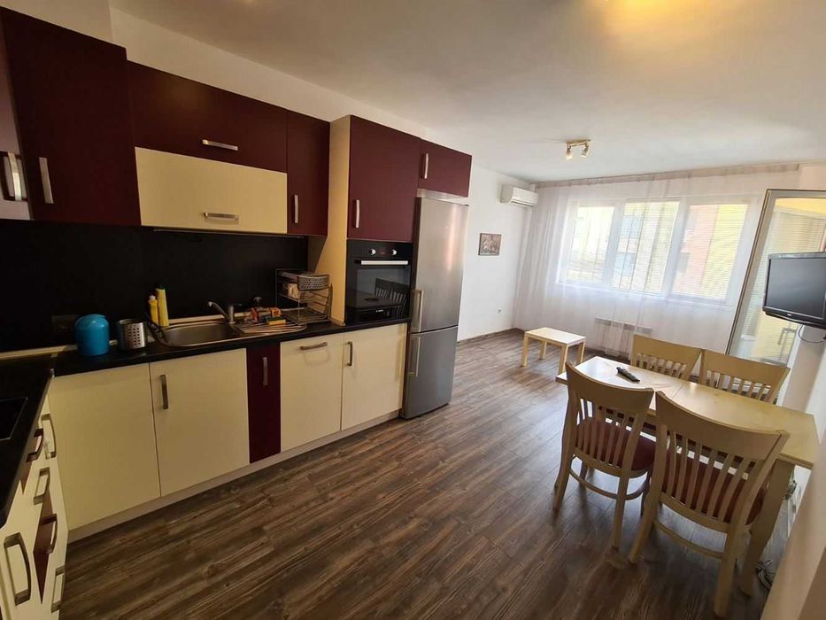 Дава се под наем Двустаен апартамент в София, Витоша - 68 кв.м за 700 € - Снимка #1