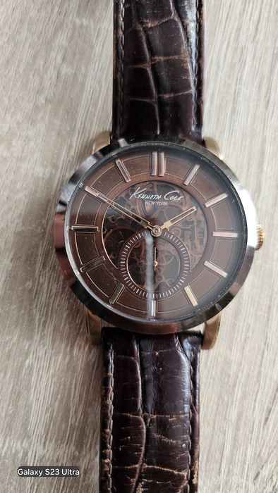 Vand ceac ,functioneaza partial ar acxul rupt,