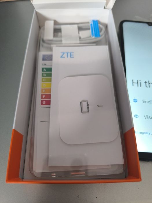 Телефон ZTE Blade A76