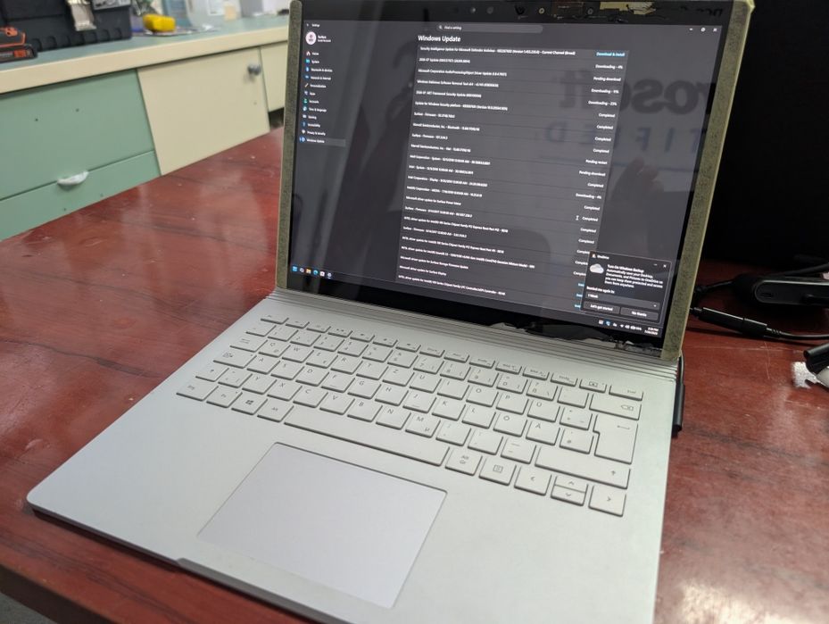 Laptop surface book
