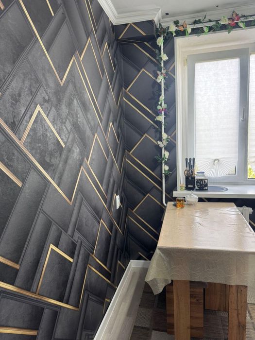 Обменяю 2 х ком кв рядом с ДК