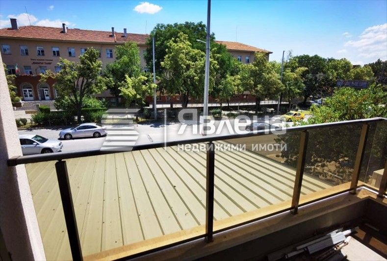 Продава се Тристаен апартамент в Благоевград, Широк център - 92 кв.м за 1033 €/кв.м - Снимка #2