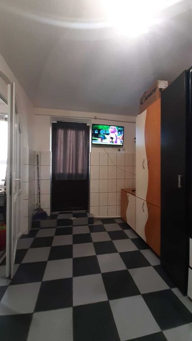 Garsoniera de vânzare zona dovali