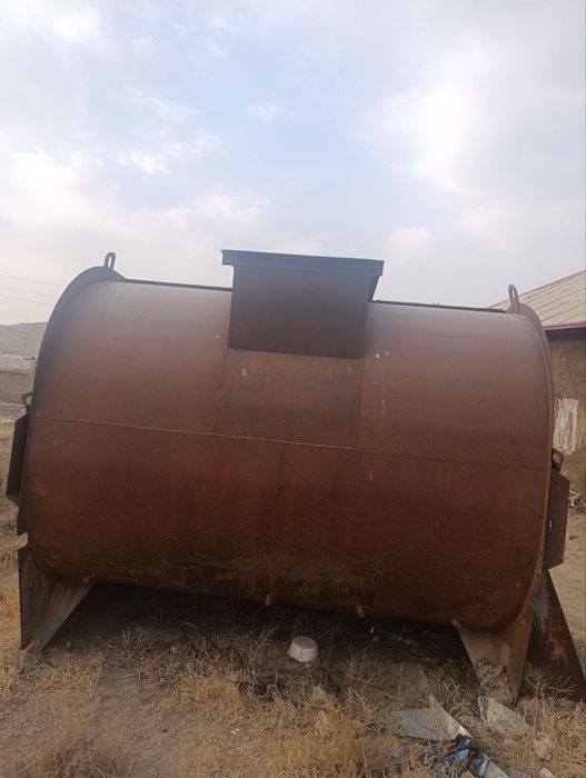 Buchka sotiladi narx telda kelishamiz