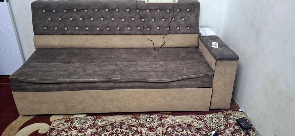 Divan beriladi bepulga