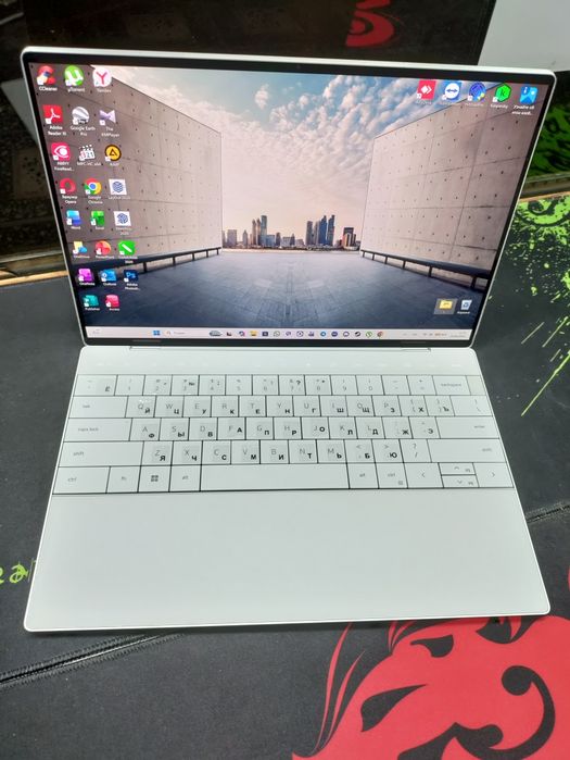 Dell XPS 13 9340 Core Ultra 7 32GB 1TB QHD+ сенсорный — для дизайнеров