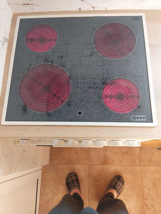 Фурна за вграждане NEFF